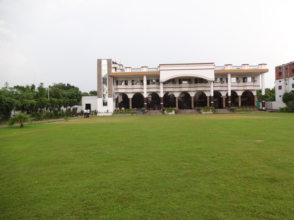 Shimla Resorts 3* Lucknow